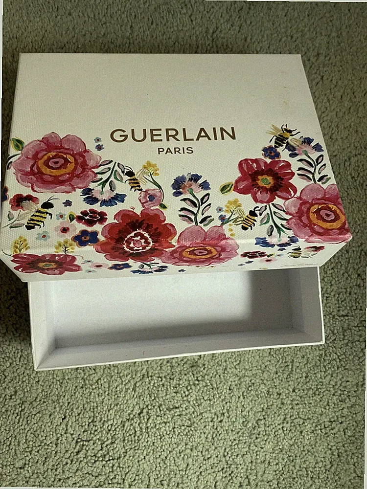 MON GUERLAIN PERFUME GIFT SET Empty Box! 9”x7”x2”