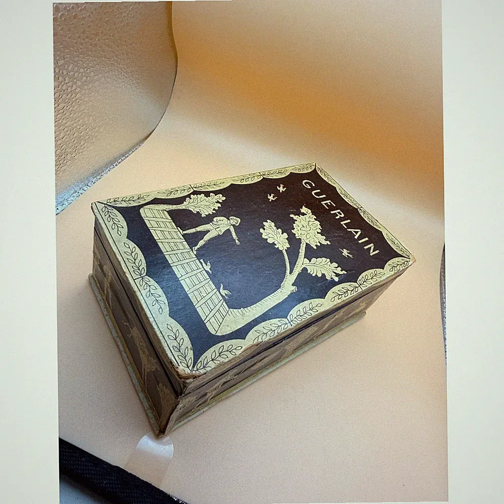 Rare Vintage 1950s Guerlain Perfume Box
